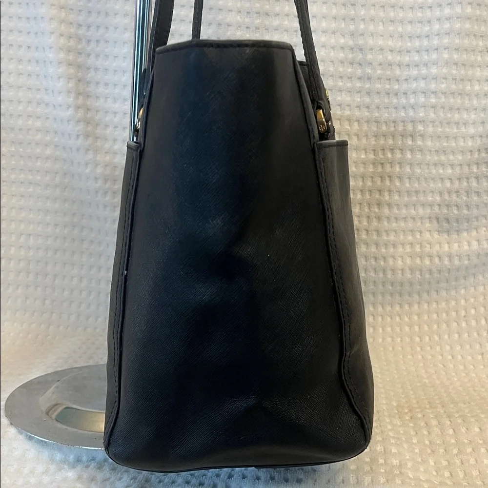 Tory Burch Shoulder Bag (REHAB)